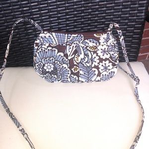 NWOT VERA BRADLEY RETIRED PATTERN CROSSBODY